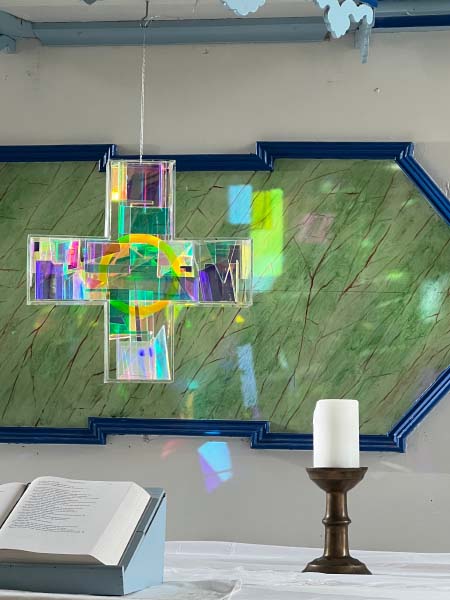 Installation Splitterkreuz von Ludger Hinse in St. Marien